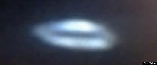 올림픽 개막식서 ‘빛 뿜는 타원형’ UFO 등장