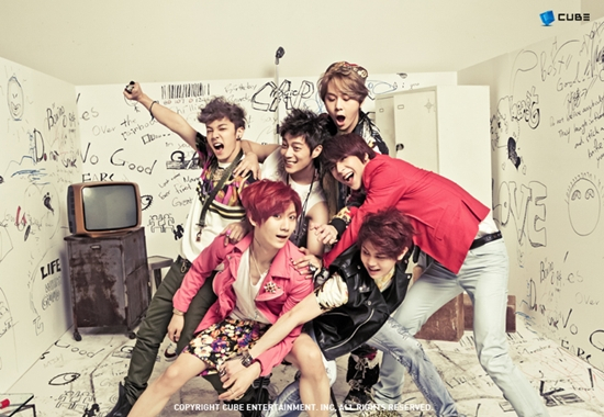 비스트(BEAST), 가수(윤두준, 양요섭, 장현승, 이기광, 용준형, 손동운)/비스트, 코믹스 ‘더 비스트’ 주인공으로 ‘변신’