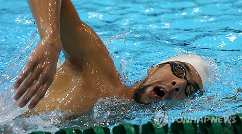 Phelps sets record with 19th career Olympic medal/(연합)