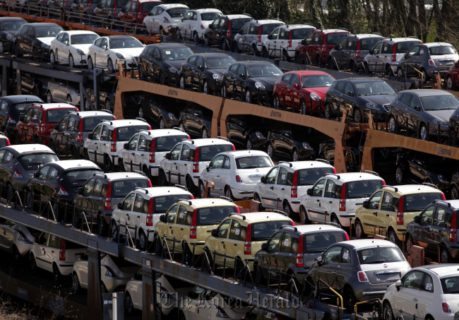 Fiat automobiles sit on rail freight wagons at the Fiat SpA factory in Cassino, Italy.
Bloomberg