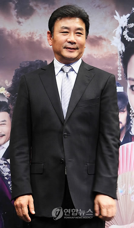 Kil Yong-woo