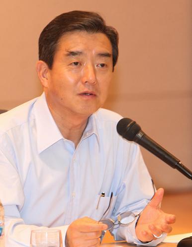 김윤, 삼양사 (대표이사 회장)/김윤 삼양그룹 회장 신입사원과 대화 “인내심 갖고 인생 큰 그림 그려라”
