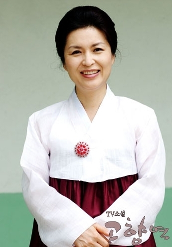 남윤정, 탤런트, 영화배우(1954년 5월 4일 (충청북도 청주) - 2012년 8월 1일)/탤런트 남윤정, 1일 사망…“과로와 심장마비”