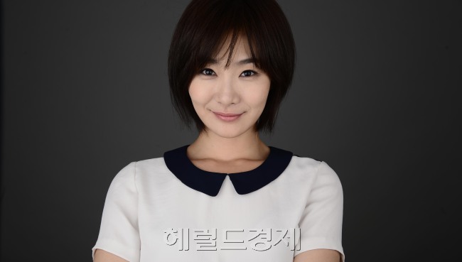 드라마 '추적자' 조형사역의 탤런트 박효주. 박해묵 기자/mook@heraldm.com
드라마 '추적자' 조형사역의 탤런트 박효주. 박해묵 기자/mook@heraldm.com