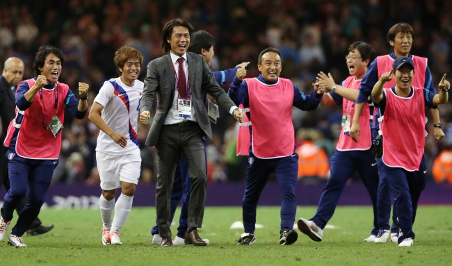 Korean football team coach credits mental toughness in win over Britain
