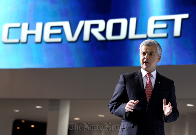 Sergio Rocha, chief executive officer of GM Korea Co., speaks during the media preview of the 2012 Busan International Motor Show in May.   Bloomberg