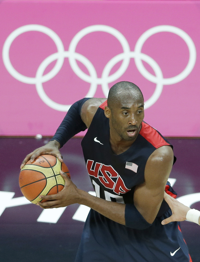 U.S. guard Kobe Bryant looks to drive on Monday.  AP-Yonhap News