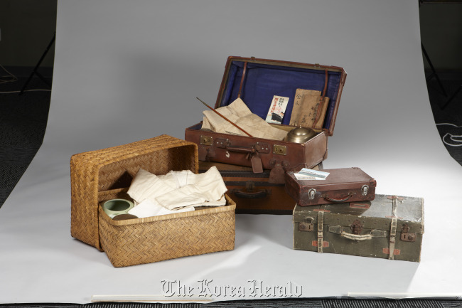 Luggage filled with items carried by Koreans who moved to Japan during the Japanese colonial era. Northeast Asian History Foundation