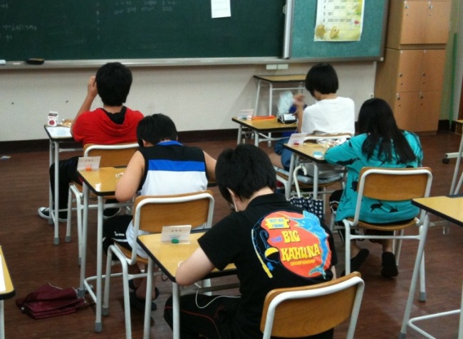 학교로 간 그림연상 영어 학습기 ‘워드스케치’, ‘뇌새김토크’…공교육 시장 진출한 정성은 위버스마인드 대표
