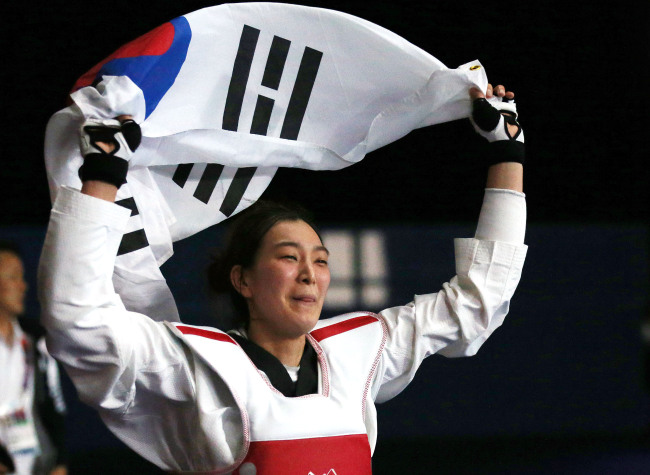 ☆韓国の人気☆【OTHER worldly】☆Ribbon Gym Sac.k☆ Hwang Kyung-seon wins gold in women's under-67㎏ taekwondo
