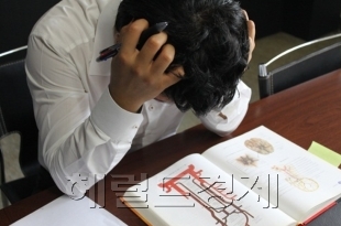탈모환자 12%가 10대…이유 있었다