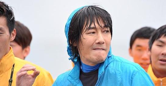 김장훈, 가수/‘공황장애’ 김장훈, 6시간여 만에 병원도착 ‘입원치료’