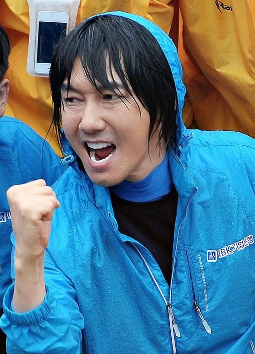 김장훈, 가수/김장훈 “야스쿠니 신사 참배-소녀상 말뚝사건 日 예의지키길”