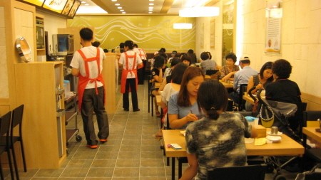 국수 전문점 등 프랜차이즈 업계 성황… 왜?