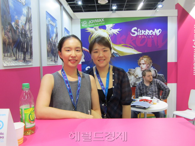 조이맥스 신혜란 대리(좌)와 김지아 사원
조이맥스 신혜란 대리(좌)와 김지아 사원
