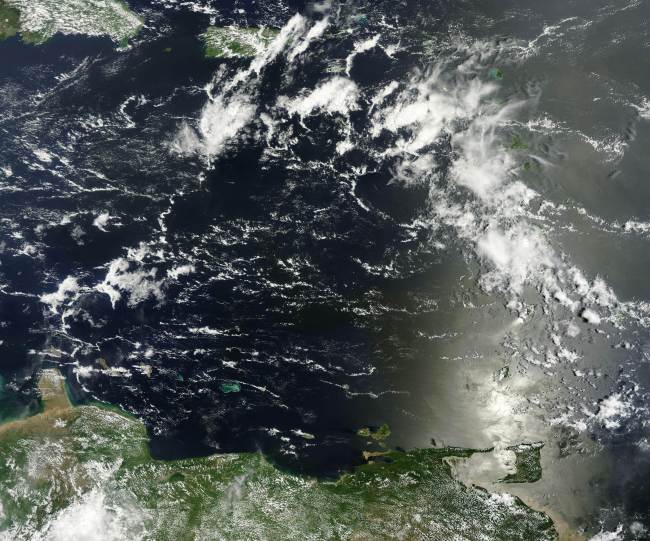 The Moderate Resolution Imaging Spectroradiometer on NASA’s Terra satellite captured this natural-color image Tropical Depression 9 on Tuesday in the Atlantic.   AFP-Yonhap News