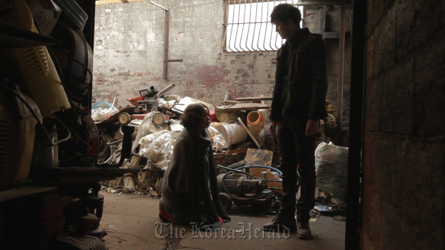 A scene from Kim Ki-duk’s upcoming film “Pieta”   NEW
