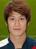 이청용(축구선수/볼튼 원더러스FC/MF)
볼튼 지역지가 ‘블루드래곤’ 이청용(24)에 관심을 보이고 있는 위건의 700만 파운드(약 126억 원) 오퍼설에 과연 위건이 그렇게 큰 금액의 이적료를 감당할 수 있을지 회의적인 반응을 보냈다.