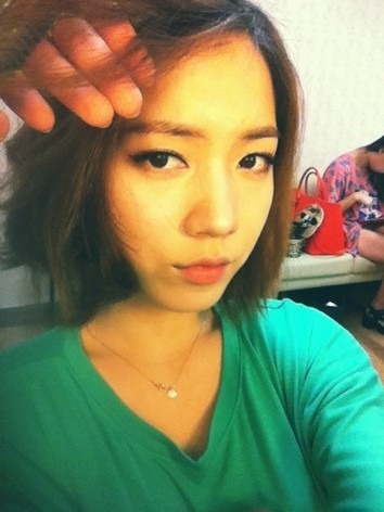 화영(류화영/가수/티아라)
Girl group T-ara has recently been surrounded by a bullying scandal, as speculations ran rampant that one member, Ryu Hwa-young, 19, was bullied by her groupmates
