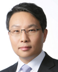 최병일(교수/한국경제연구원원장)
한국경제연구원(원장 최병일ㆍ사진)은 9월 3일 서울 태평로1가 플라자호텔에서 ‘한국 및 세계 경제 긴급 진단’이라는 주제로 대외세미나를 개최한다. 이경태 고려대 석좌교수의 사회로 진행될 대외세미나에서는 변양규 한경연 거시정책연구실장의 ‘2012년 하반기 및 2013년 한국 경제 전망과 위험 요인 점검’ 외에 3가지 주제발표 및 토론을 통해 향후 한국과 세계 경제의 주요 이슈에 대한 논의가 진행될 예정이다.