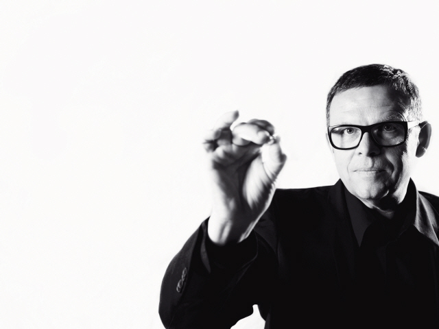 피터 슈라이어(Peter Schreyer/기업인/기아자동차)
Peter Schreyer, chief of design at Kia
When Kia Motors released its ambitious K-series, represented by the premium sedan K9 earlier this year, auto enthusiasts were more than thrilled.