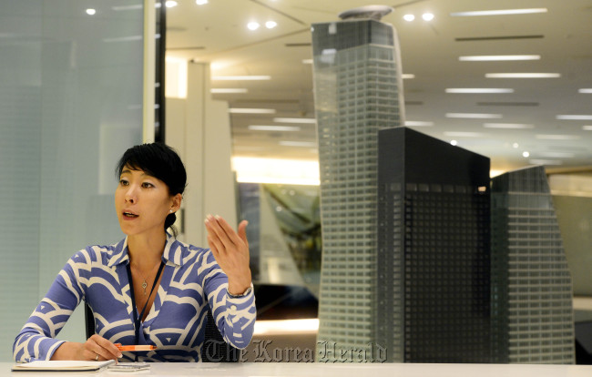 안혜주  AIG 코리아 부동산 개발 전무. 박해묵 기자/mook@heraldcorp.com
Vivian Ahn   Park Hae-mook/The Korea Herald