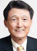 나종규(기업인/동양그룹 부회장)
동양그룹은 나종규(62ㆍ사진) 전 영안모자그룹 부회장을 그룹 경영기획담당 부회장으로 영입했다고 6일 밝혔다. 나 부회장은 동성고ㆍ연세대와 미국 인디애나주립대 대학원을 졸업하고 1975년 한국산업은행에 입사해 한국산업은행 이사, 산은캐피탈 대표, 여신금융협회장, 금융발전심의위원 등을 역임했다. 2010년부터 최근까지는 영안모자 그룹 부회장을 지냈다.