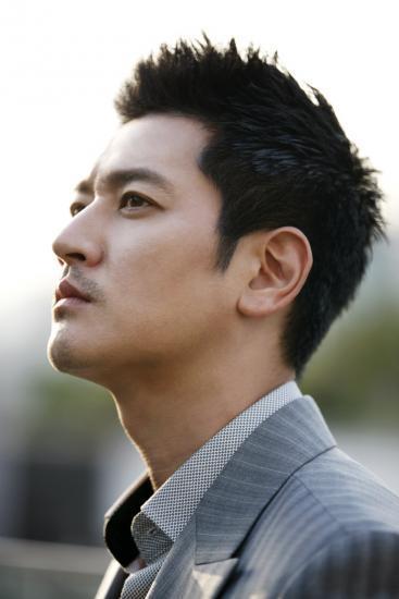 바비킴(김도균/가수)
가수 바비킴이 자신의 연애관에 대해 솔직한 심정을 밝혔다.
최근 스페셜 음반 ‘올드앤뉴(OLD&NEW)’를 발매한 바비킴은 강남의 모처에서 본지와 만나 앨범에 대한 이야기는 물론, 사랑에 대한 진솔한 이야기를 털어놨다.