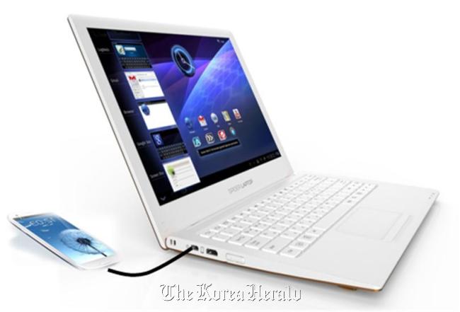 A Samsung Galaxy S3 smartphone is connected to KT’s Spider laptop