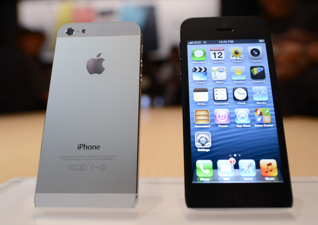 The new iPhone 5 is displayed during an Apple special event in San Francisco on Wednesday.  Xinhua-Yonhap News