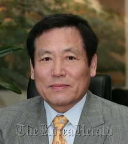신박제(기업인/엔엑스피반도체 회장)
Shin Bark-jaeShin named deputy head of World Chambers Federation