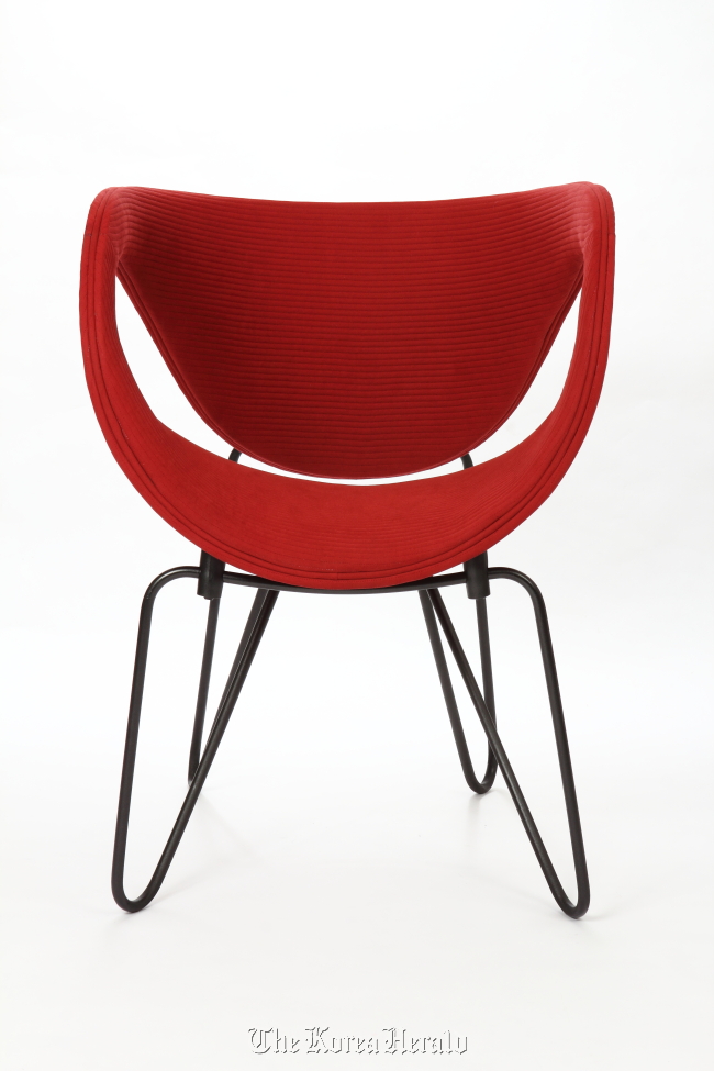 “Bag Chair” by Shin Ji-hoon, presented at Maison et Objet last week in Paris.   Seoul Design Foundation