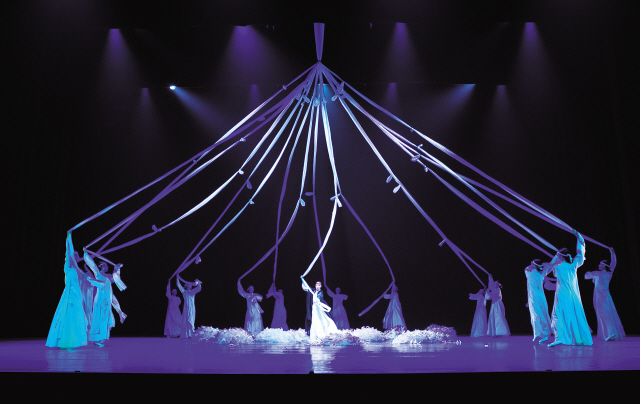 A scene from National Dance Company of Korea’s “Madam Domi”
