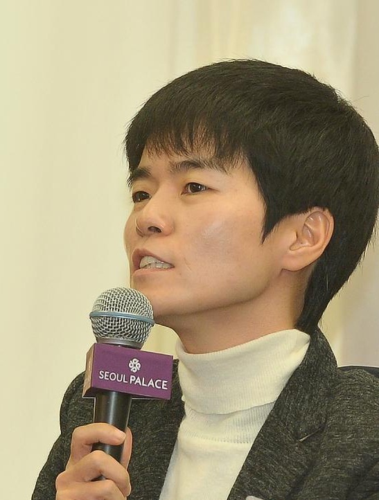 노희경(작가)
노희경 신작 ‘그 겨울, 바람이 분다’..“각 방송사와 검토 중”