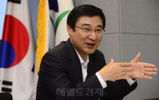 이동진 도봉구청장. 박해묵 기자/mook@heraldcorp.com
이동진 도봉구청장. 박해묵 기자/mook@heraldcorp.com
이동진 도봉구청장. 박해묵 기자/mook@heraldcorp.com
이동진 도봉구청장. 박해묵 기자/mook@heraldcorp.com
이동진 도봉구청장. 박해묵 기자/mook@heraldcorp.com