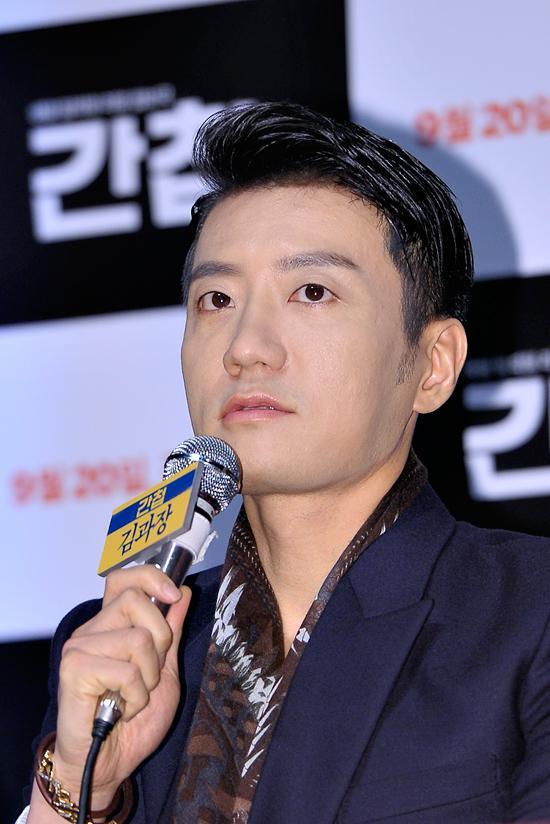 김명민(배우)
‘간첩’ 김명민 “연기보다 액션에 더 감이 있다” 자신감 표출