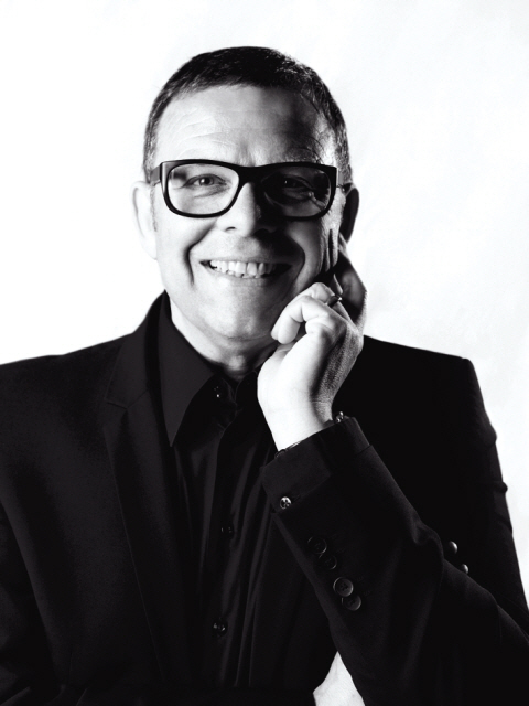 피터 슈라이어(Peter Schreyer/디자이너/기업인)
The Herald Design Forum invites the world’s leading designers to share their ideas in design under the theme “Design Changes the World.”
The Design Forum will see 12 designers from the architecture to advertisement fields talk about the role of design today and in the future, and present new ideas and new directions in design through panel discussions and lectures.
