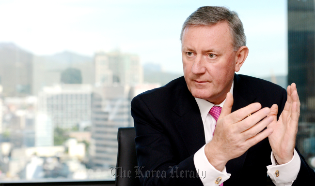한화케미칼 폴 콜만 대표 인터뷰./ 안훈기자 rosedale@ 2012.09.11
Paul Coleman, CEO of Hanwha Chemical’s bio business