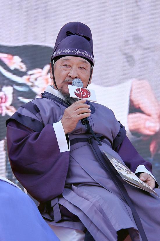 이순재(배우)
‘마의’ 이순재 “이번에 또 하나의 행운을 만났다”