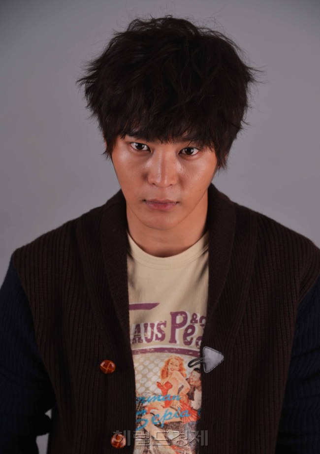 배우 주원.<br />이상섭 기자. babtong@heraldcorp.com<br />2012.09.19
배우 주원.
이상섭 기자. babtong@heraldcorp.com
2012.09.19