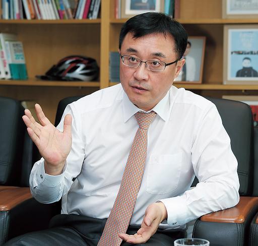 박종원(총장/한국예술종합학교)
Park Jong-won (K-Arts)