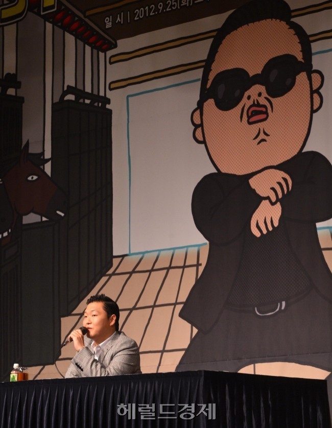 싸이(박재상/가수/음악PD)
SMㆍYG, 아이돌ㆍ싸이 인기에 내년 영업이익 1000억원 ↑