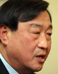이희범(기업인/STX중공업회장/한국경영자총회회장)
이희범 회장의 쓴소리 “대선 앞둔 정치권 ‘기업 잡기’ 급급”