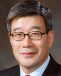 송용덕(기업인/롯데호텔)
송용덕 호텔롯데 대표…관광의날 금탑산업훈장