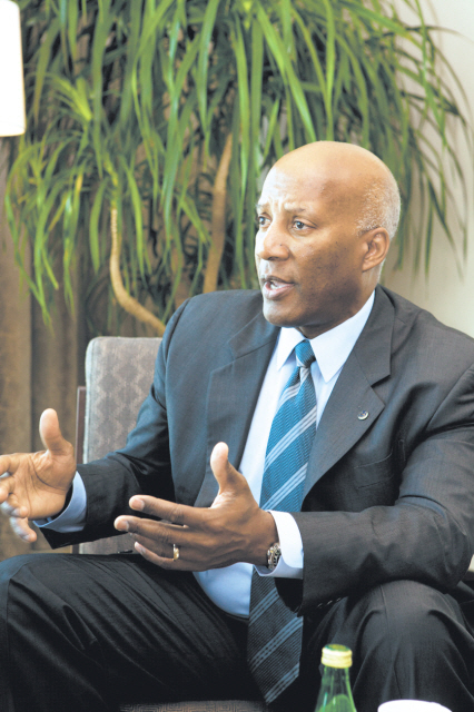 Hoyt Harper II, a senior vice president of Starwood Hotels and Resorts, speaks in an interview with The Korea Herald at Sheraton Seoul D Cube City Hotel on Tuesday.(Sheraton D Cube City Hotel)