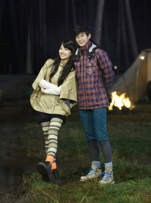 수지(배수지/가수/미쓰에이),김수현(배우)
산 타는 오빤 ‘프리스타일’