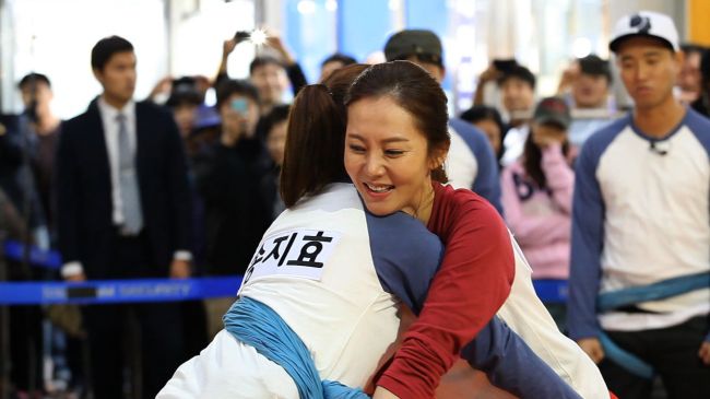 염정아(배우)
‘내 사랑 나비부인’ 염정아 “예능에 드라마에 영화에 바쁘다 바빠!”