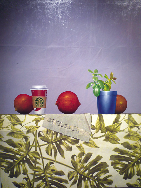 “Evolution” by Juan artist Alfredo Enriquez of Venezuela, top, and “Symetry” by Hernan Miranda of Paraguay were two paintings exhibited from Sept. 28
to Sunday at Arart in Insadong. Gallery Bellarte