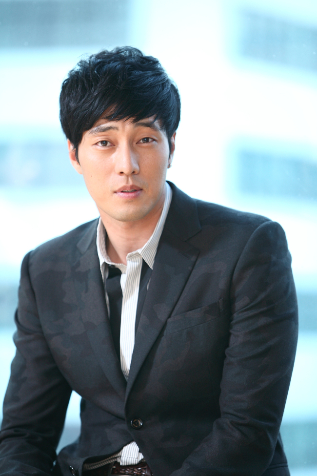소지섭(배우)
소지섭, “변신과 새로운 도전을 꿈꾼다”