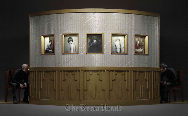 “The Keyhole” installation.   Erwin Olaf/Gallery Kong